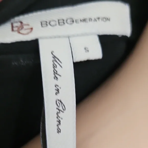 BCBGeneration Black Ribbed Ruched Long Sleeve Sheath Dress - Picture 10 of 11